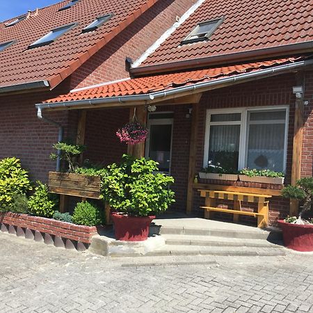 Garni Hotel-Pension Holum Neuharlingersiel Eksteriør billede