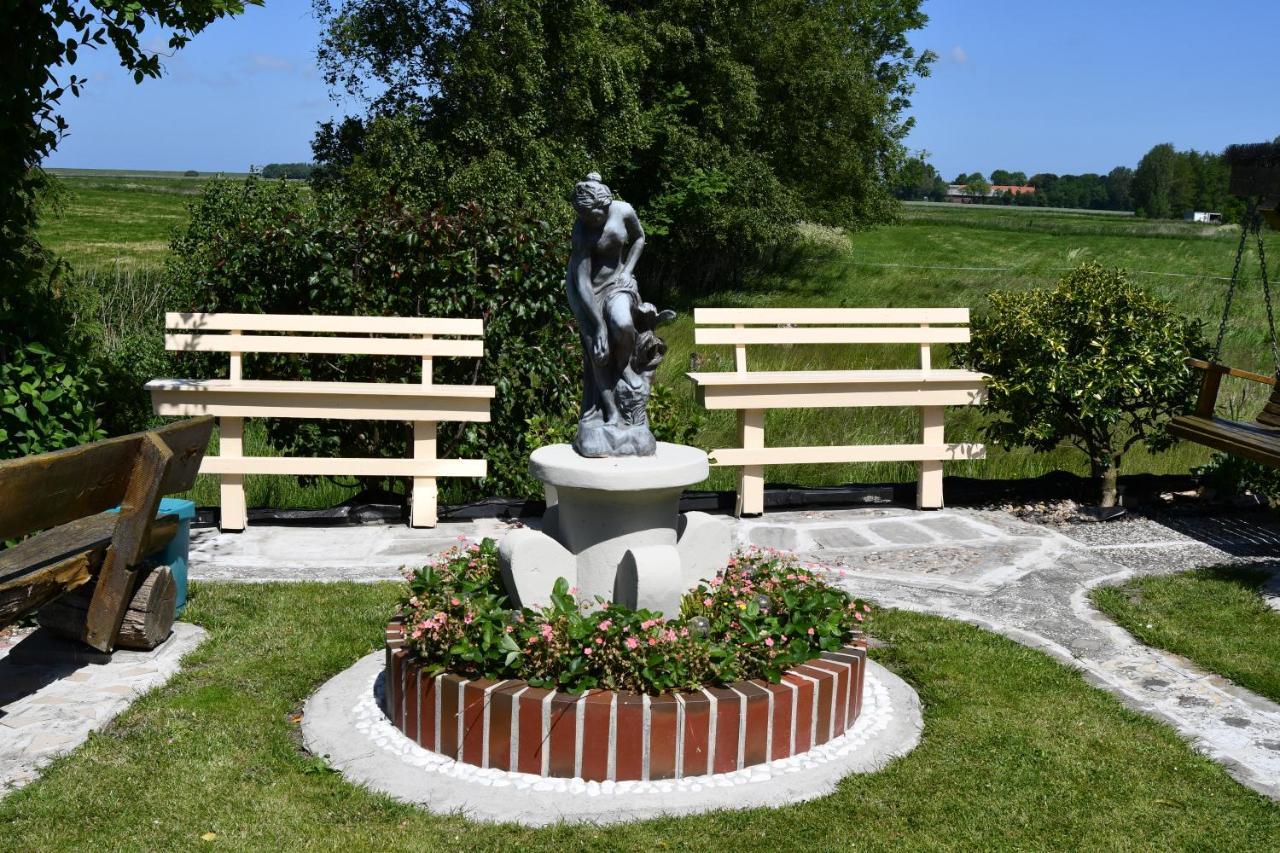 Garni Hotel-Pension Holum Neuharlingersiel Eksteriør billede