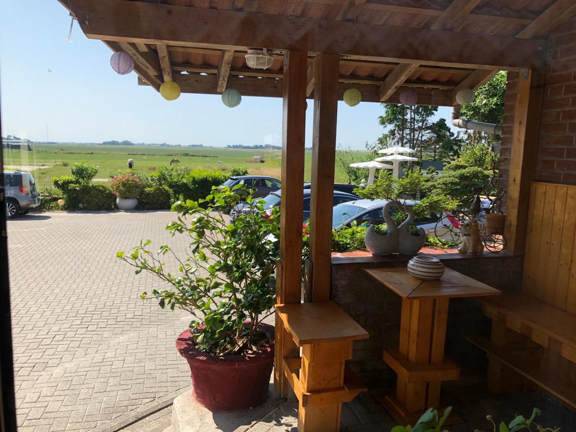 Garni Hotel-Pension Holum Neuharlingersiel Eksteriør billede