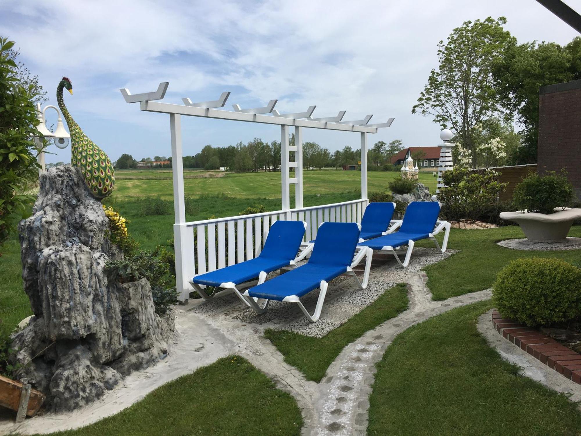 Garni Hotel-Pension Holum Neuharlingersiel Eksteriør billede